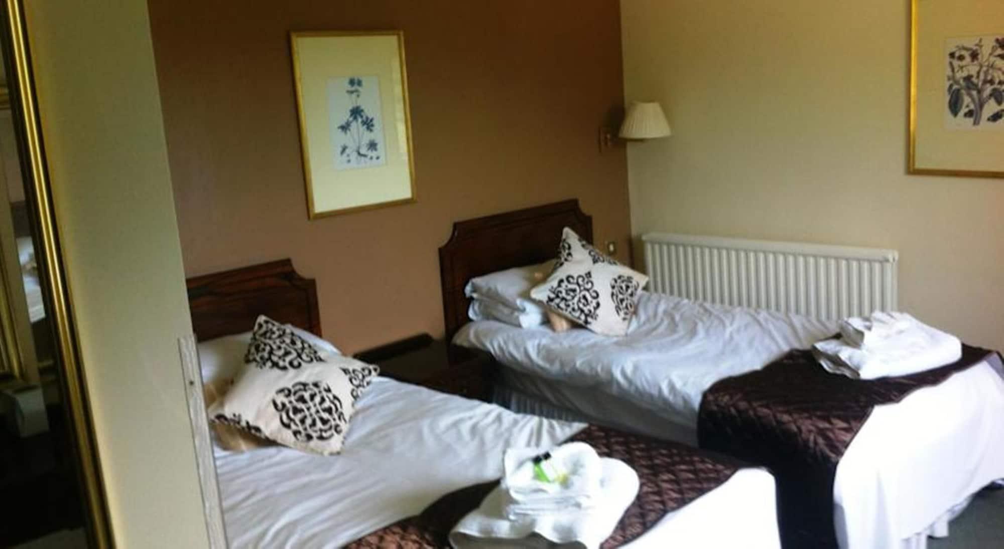 Bryn Howel Hotel ランゴレン エクステリア 写真