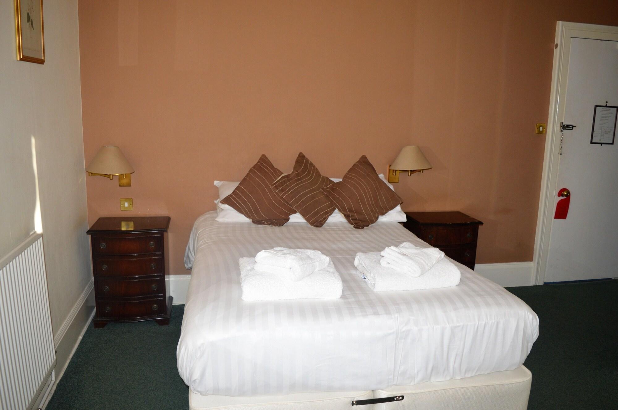 Bryn Howel Hotel ランゴレン エクステリア 写真