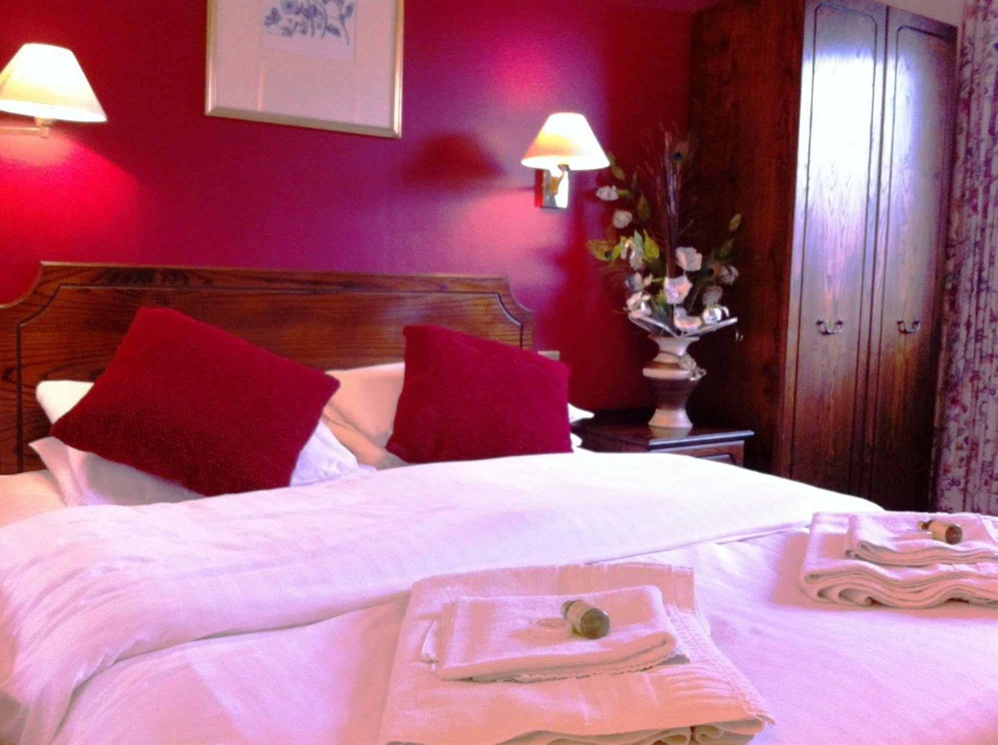 Bryn Howel Hotel ランゴレン エクステリア 写真